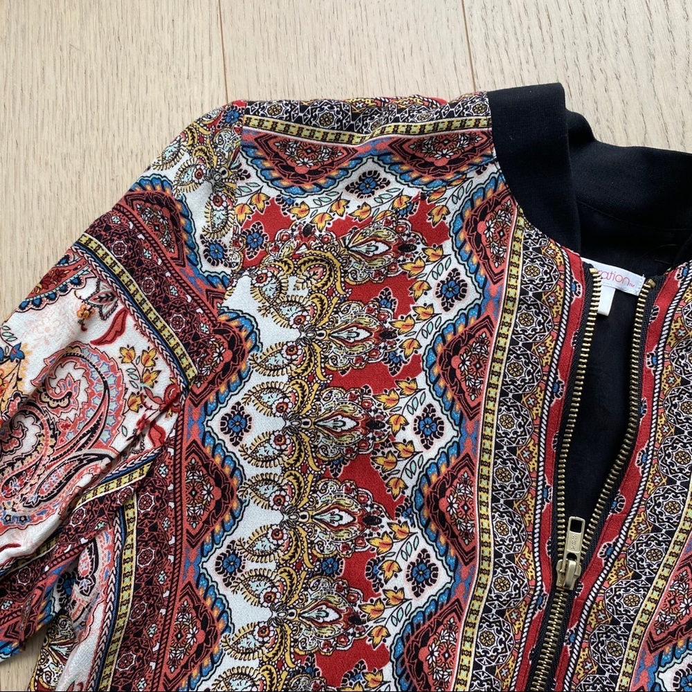 Unique Front Zip Bomber Jacket - Picture 5 of 10